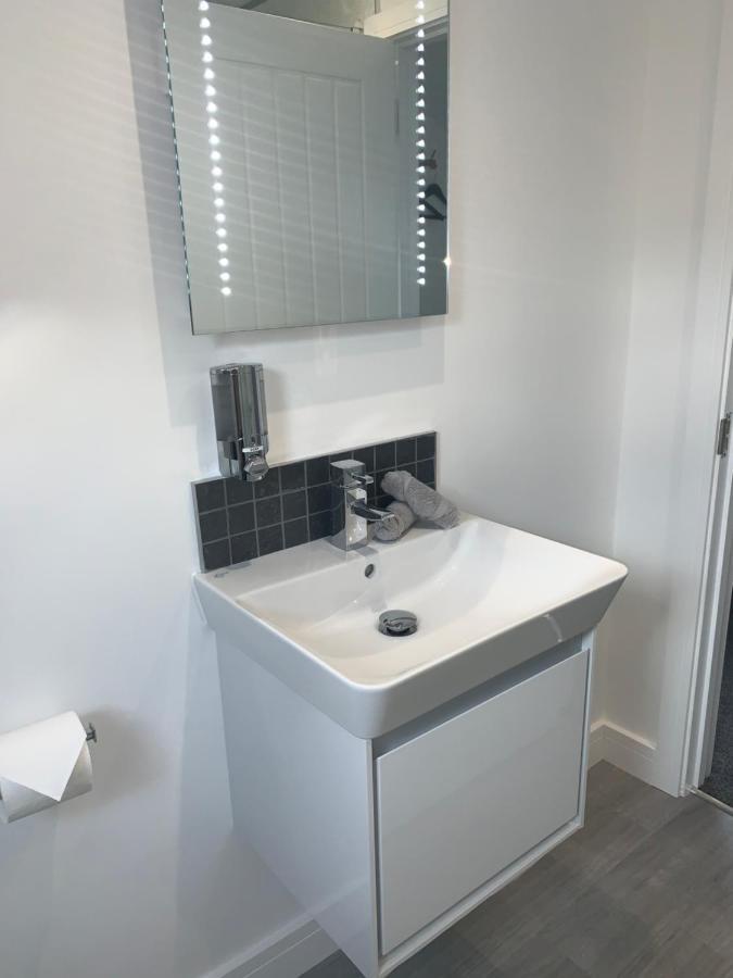 Rosemary House Brs Airport Accommodation Winford מראה חיצוני תמונה